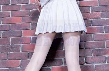 Beautyleg – Lilian的清纯大作战，全套原图直击你的心！
