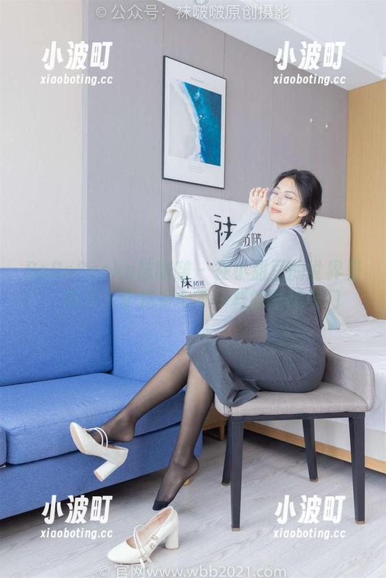 BoBoSocks袜啵啵-小甜豆 BoBoSocks袜啵啵 - 在小甜豆的世界里,两双人字拖有个不一样的壁纸窍门