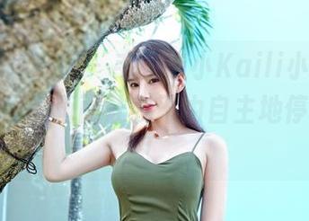 Feilin嗲囡囡 – 毛衣与小Kaili小丁丁，写真集里的画面让我不由自主地停顿片刻！
