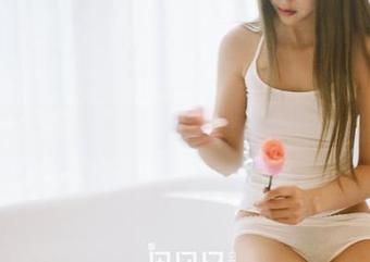 GIRLT果团网 – 王语纯的少女合集：满满的浪漫与稚气