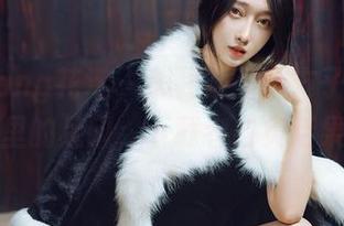 HuaYang花漾 – 美足系列：方子萱在图库里的足印，下载者自负后果！