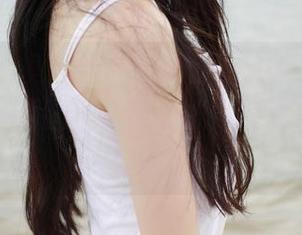 MFStar模范学院 – 拿着水手服，宅兔兔就像是从动画里蹦出来的，原图恕我无法自持！