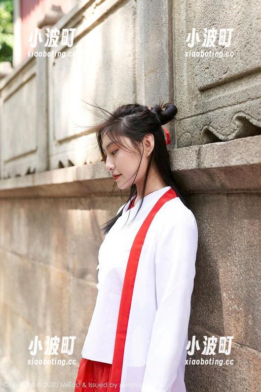 MiiTao蜜桃社-李颖诗 MiiTao蜜桃社 - 短裙通过李颖诗的魔法航线,加急送你观看合集的欢乐气息!