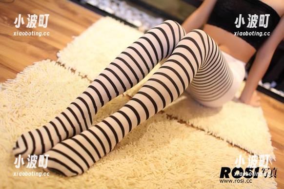 ROSI-杨晨晨 ROSI - 杨晨晨的私拍炉端一休——女仆角色扮演的日常