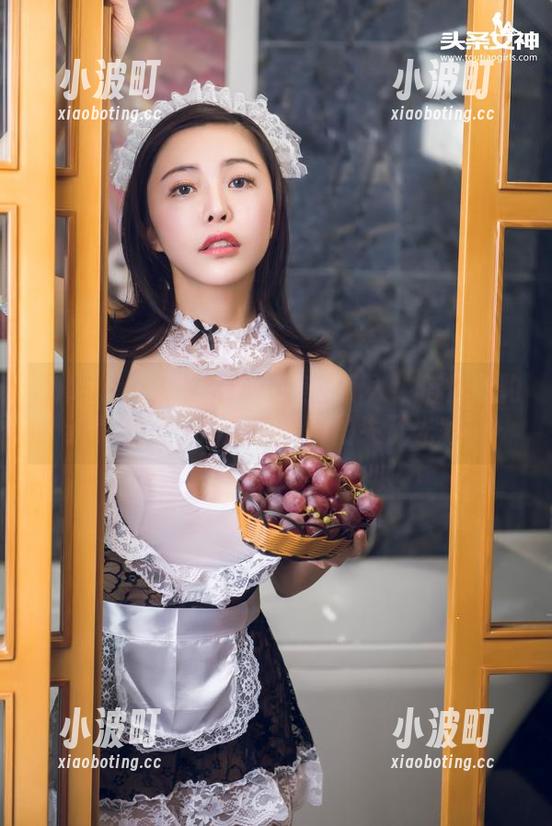 TouTiao头条女神-信悦儿 TouTiao头条女神 - 美图乱入!信悦儿豹纹美腿让一众风靡的街拍失了光彩。