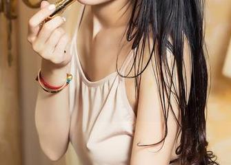 TouTiao头条女神 – 杜菲菲私房自拍：技术好与不好，全看你的脸！