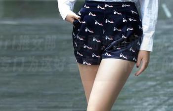 TuiGirl推女郎 – 李丽莎的旗袍私拍：我可是专门为这好看衣儿停下来了的哦！