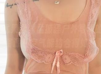 UGirls尤果网 – 孟狐狸户外写真的原图，没想到资源和空气能结合得如此薄透。