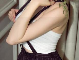 UGirls尤果网 – 当美图更新变成徐梓伊女友的秀场，我已经被驯化成狂热粉丝啦！
