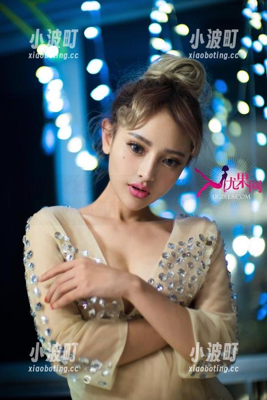 UGirls尤果网-王语纯 UGirls尤果网 - 见证王语纯学姐私拍图包:仿佛重新定义了‘学姐’二字