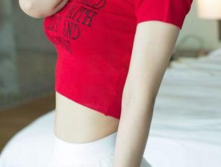 UGirls尤果网 – 家里就是福利场，飞Angelababy的居家写真能顶一个周末