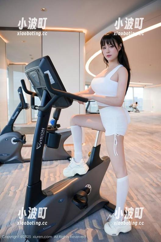 Xiuren秀人网-Carol周妍希 Xiuren秀人网 - 在白色的海洋中沉浮——Carol周妍希每一吋的“免费作品”都在勾引想象。