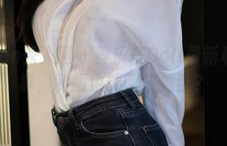 Xiuren秀人网 – 养乐多Doll最新私房写真，制服也能调皮捣乱？