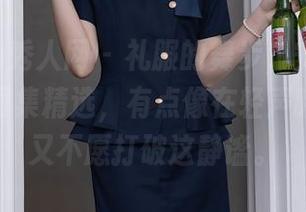 Xiuren秀人网 – 礼服的舞步，安沛蕾的优雅：图集精选，有点像在轻声吟唱，却又不愿打破这静谧。