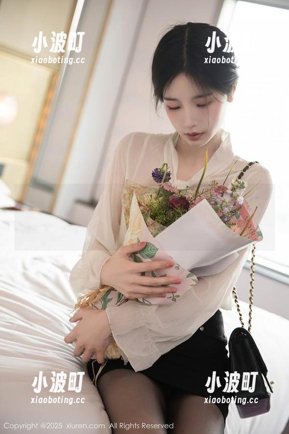 Xiuren秀人网-小热巴 Xiuren秀人网 - 亲吻屏幕的机会来了!女王“小热巴”超好看原图,免费欣赏哦。