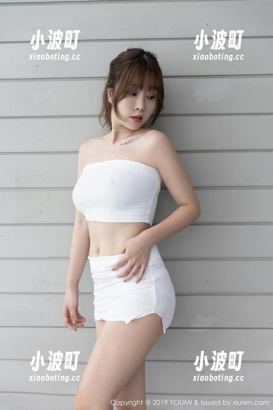 YouMi尤蜜荟-Carol周妍希 YouMi尤蜜荟 - Carol周妍希大理旅拍:原图里藏着我每次好想打卡但又懒的背影!
