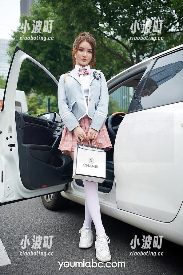 YouMi尤蜜荟 - 艾小青的万圣节写真，搞得我突然想给自己画个鬼脸，能不能不那么投入啊？