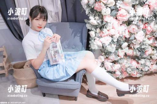 lovely呆玄 穿T恤的凌波,lovely呆玄最新套图里有些微妙的东西