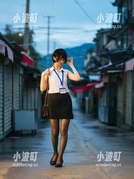 nagesa魔物喵 精灵下凡:nagesa魔物喵的JK最新集。听说是猫耳朵加JK制服?