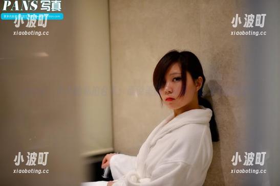 pans-木木 pans - 木木的私拍合集:谁说美脚不需要小心翼翼的呵护?