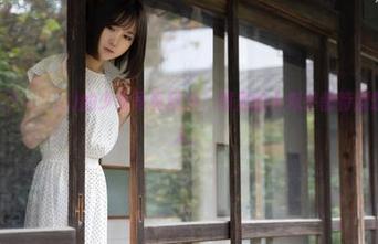 けん研(けんけん)的少女写真精选，图里的人似乎都特别想念某个人。