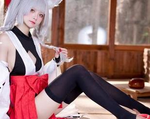 毛衣or熊猫？九柒喵的写真一直在挑战我的审美极限！