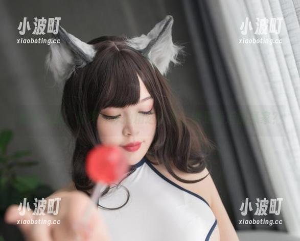 你烨烨 踢水大战:你烨烨泳池精选合集,谁是最后的赢家?