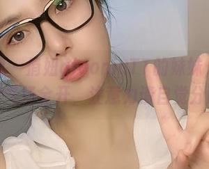 微密圈 – 俏妞qiaoniuTT的妹妹，私拍原图气场全开，注意力请自觉分配。
