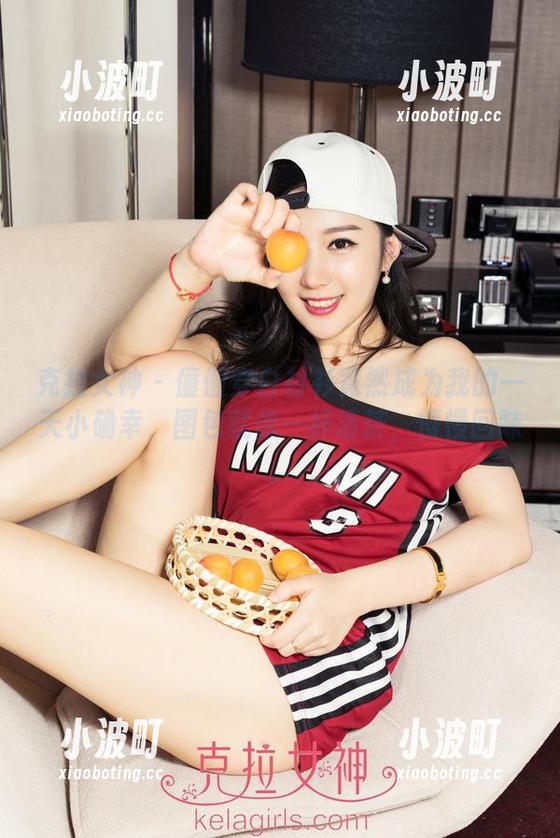 克拉女神-僮僮 克拉女神 - 僮僮穿白衬衫竟然成为我的一天小确幸,图包就像一杯清茶,慢慢回味。