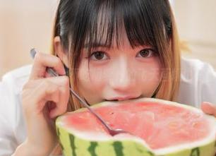 私拍时光，兔子Zzz不吃胡萝卜的飞天画境也是蛮拼的！