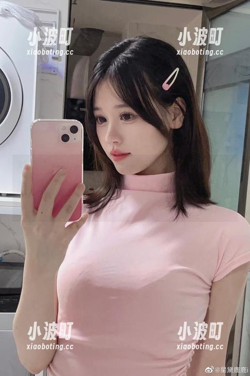千反田鹿子 检查私拍匣子,发现千反田鹿子的海边资源就好像调皮小精灵,总让我想捉弄一下!