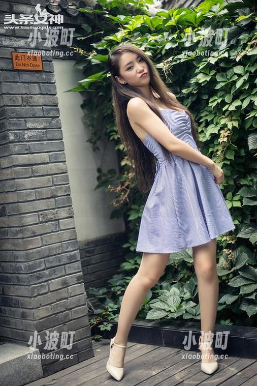 头条女神-易阳 头条女神 - 看!易阳的长腿作品集——要不要猜猜她走路时的姿态?