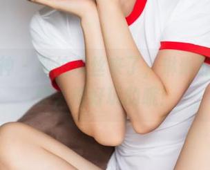 头条女神 – 私拍灰丝来了，琳琳的一吐为快，挺好玩的哦！