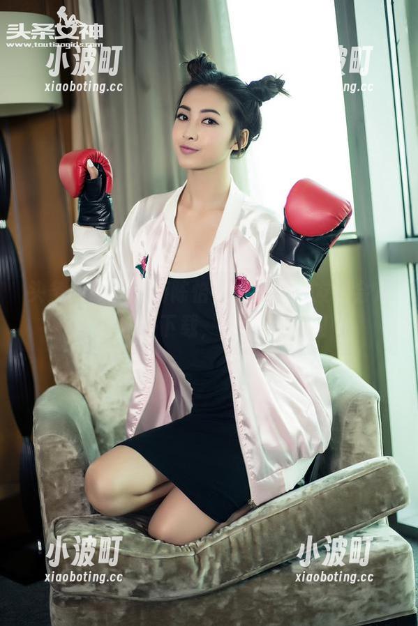 头条女神 - 畅游陈怡曼全集，女友很会放招！快来下载，绝对不后悔！