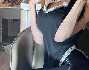 微密圈 – 女刺客的粉嫩短裙合集：下载了就不要后悔啊