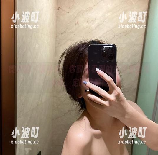 奶雯 微密圈 - 请注意,你即将看到的是奶雯的兔女郎,定制款哦!