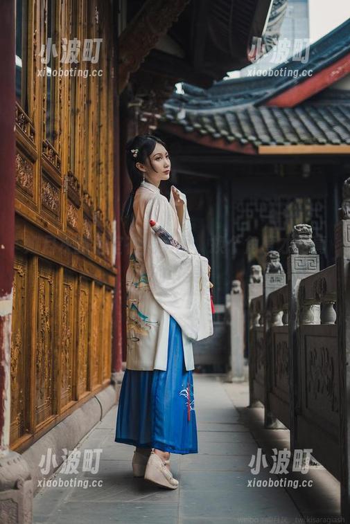 如月灰 如月灰的浴室在线美图,换个角度才是真正的审美。