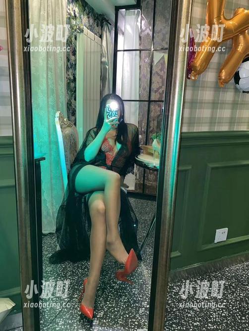 微密圈 - 宸大小姐的体操服照片，果然不像我平时那么寒酸，咋就那么lose呢！