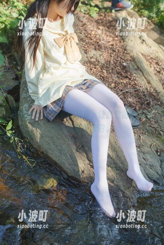 少女秩序-小满 少女秩序 - 小满的写真,让我觉得去旅拍根本不需要背包。