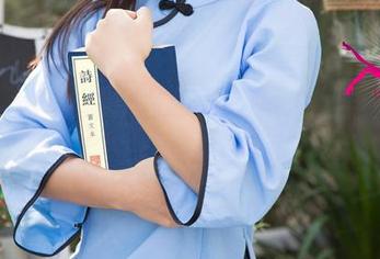 尤果网 – 作品渗透着王瑞儿的优雅，婚纱里的每寸好像都在说悄悄话