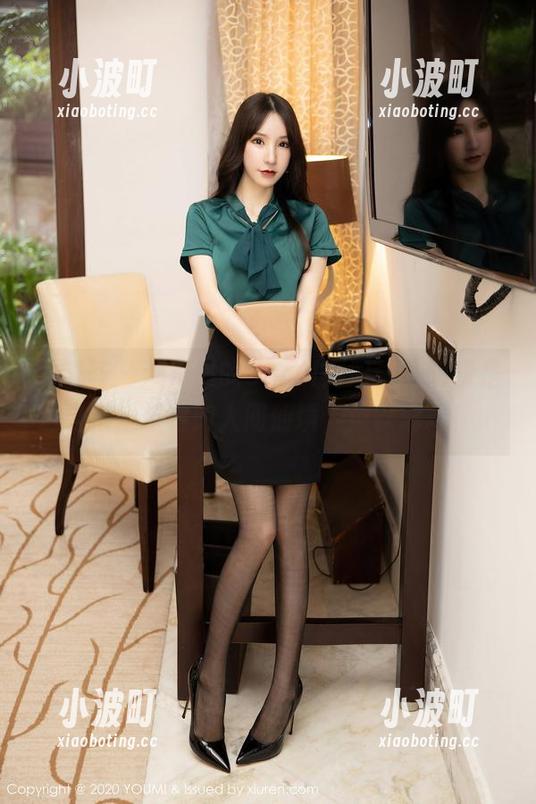 尤蜜荟-Carol周妍希 尤蜜荟 - 瀑布般的Carol周妍希,明明是自拍,却有如人间仙境,难以解释!