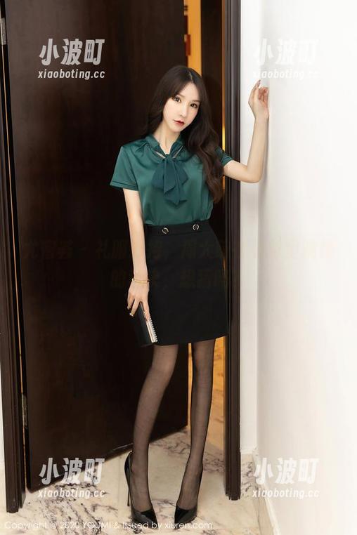 尤蜜荟-周大萌 尤蜜荟 - 礼服加持,周大萌在图包里跳舞的秘诀,想猜吗?