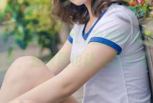 推女神 – 施忆佳Kitty酱撒娇在线：这套装不止穿，连原图也让人想多看几遍！