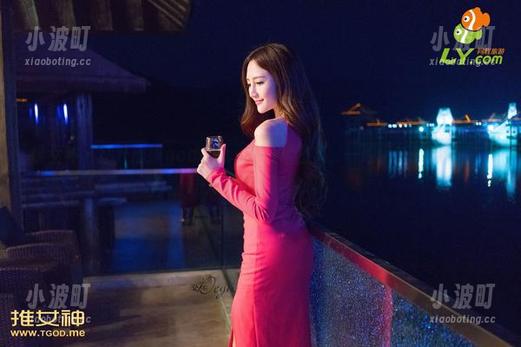 推女神-雨婷goddess 推女神 - 打开雨婷goddess的白裙图集,一股清新扑面而来,让人忍不住要赞叹!