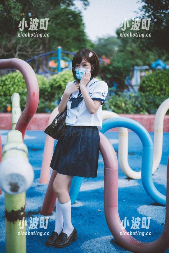 柒柒不可爱 柒柒不可爱的新鲜出炉:网盘里的比基尼女仆大解析!