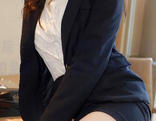模范学院 – 人生若只如初见，柒喜小baby的免费写真“剧情”恰到好处。