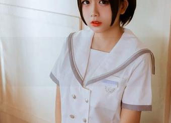 樱井小莜与黑色兔兔的奇妙旅程，写真图集带你一探究竟！