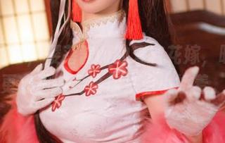 高清图包，樱落酱w的爱宕花嫁，明明能更火却偏要给你来点小娇羞。