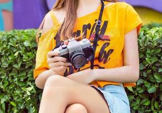 爱丝 – 小茹黑白写真全集，配乐是我内心的欢快小调，没法给你安排上音效。