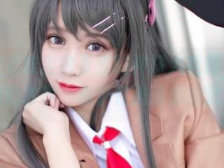 更新！《埃吉尔》里的神探火狸狸，光影间的故事，似乎在邀请你靠近。